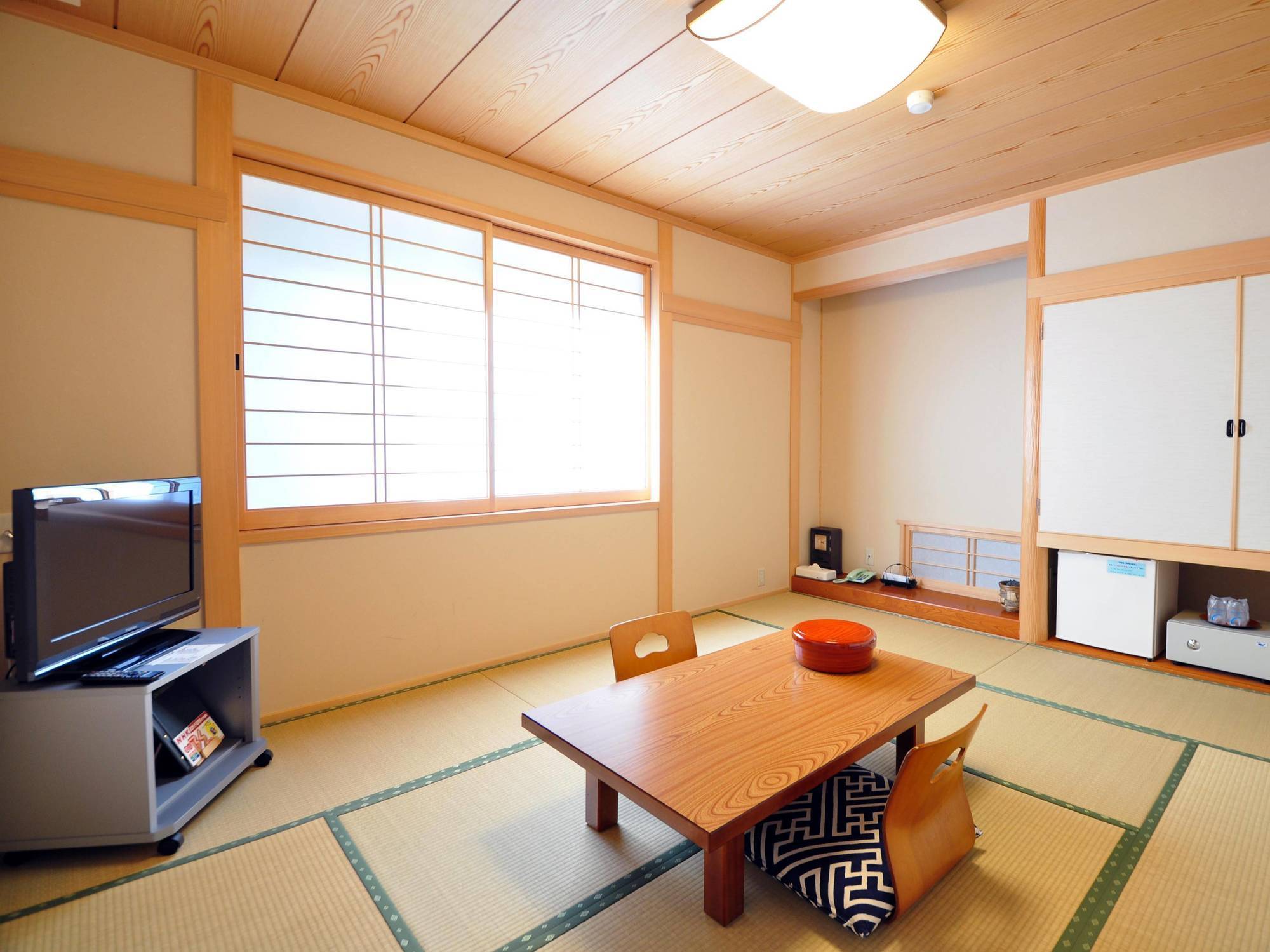 Obokekyo Mannaka Hotell Miyoshi  Exteriör bild